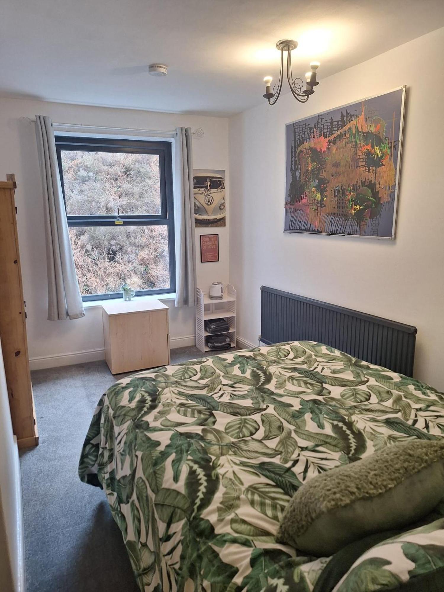 Todmorden Bed & Breakfast - The Toothless Mog Walsden Zewnętrze zdjęcie